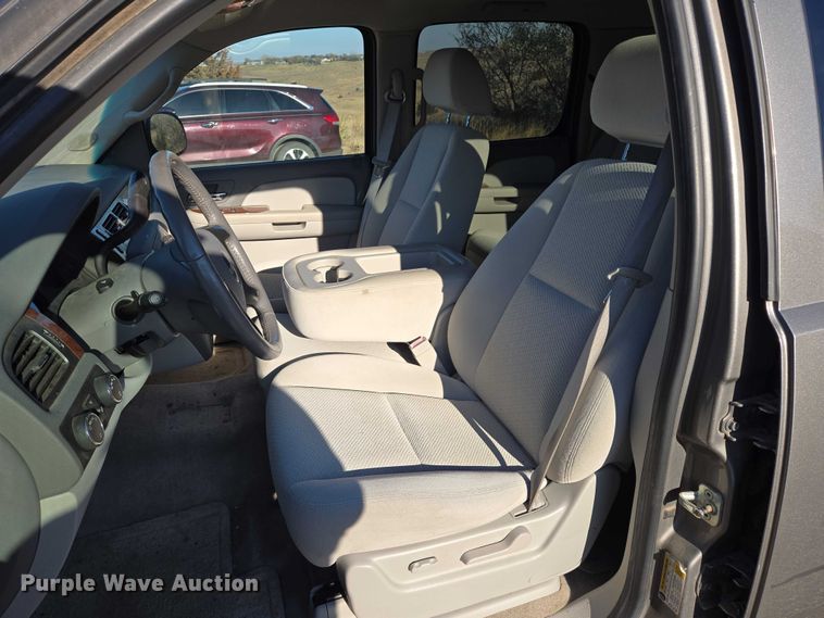 image for item ES2555 2007 GMC Yukon XL SUV