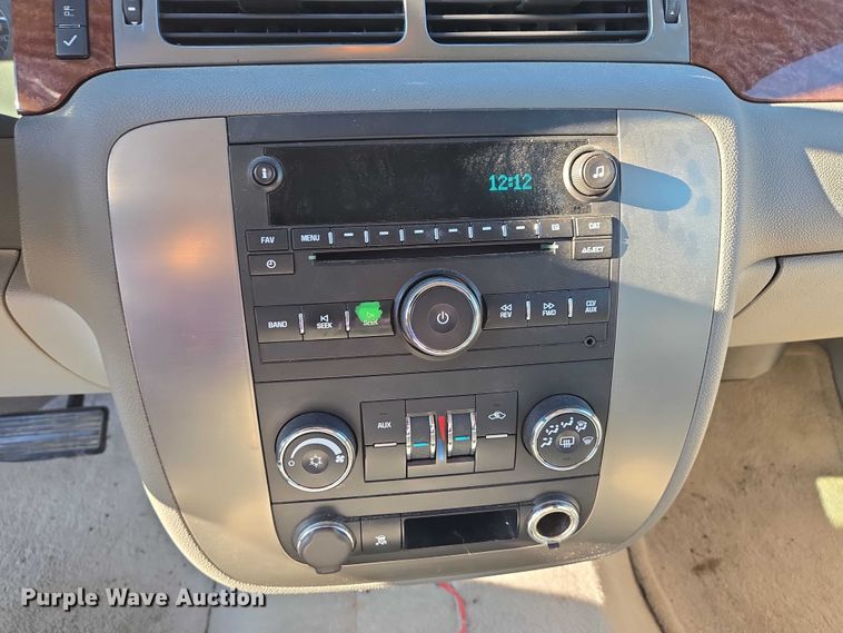 image for item ES2555 2007 GMC Yukon XL SUV