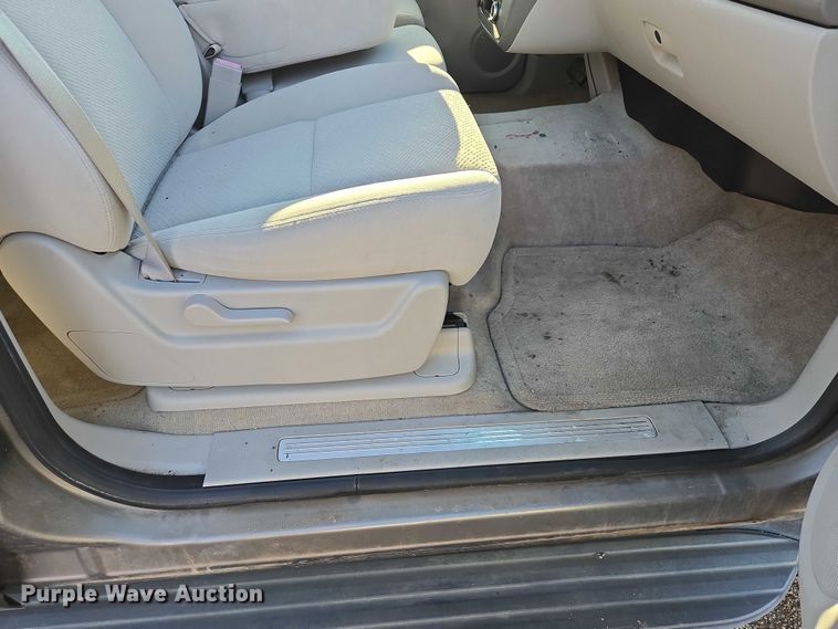 image for item ES2555 2007 GMC Yukon XL SUV