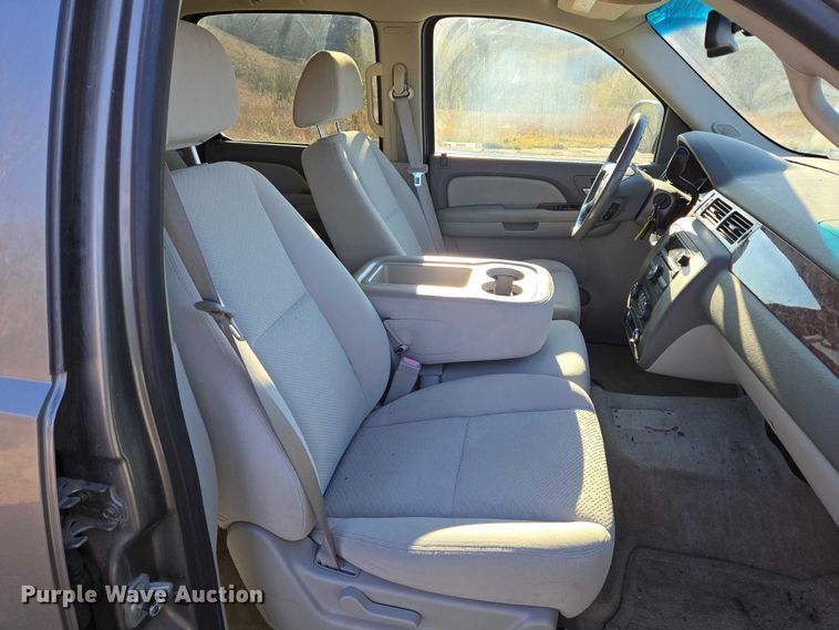 image for item ES2555 2007 GMC Yukon XL SUV