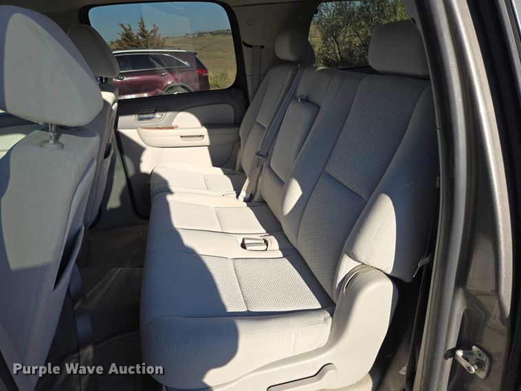 image for item ES2555 2007 GMC Yukon XL SUV