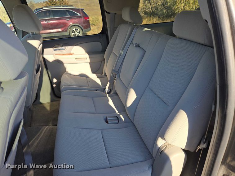 image for item ES2555 2007 GMC Yukon XL SUV