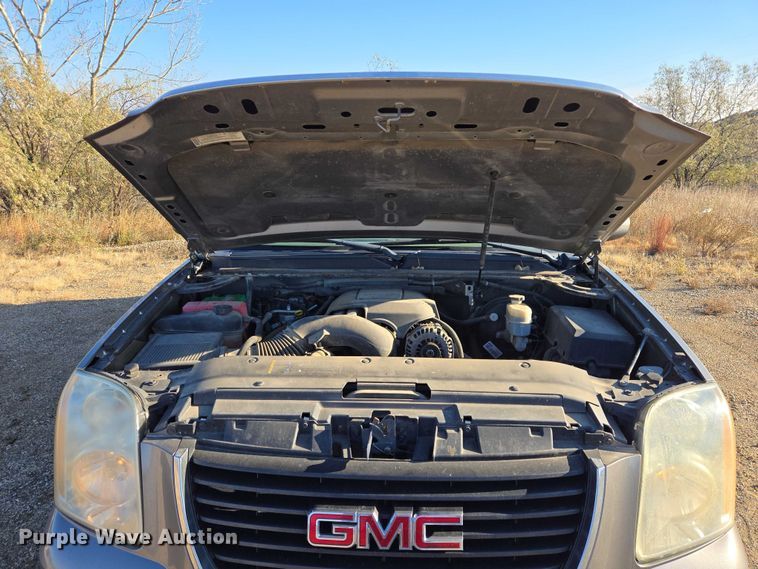 image for item ES2555 2007 GMC Yukon XL SUV