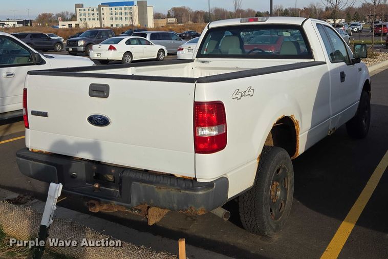 image for item ES2564 2005 Ford F150 pickup truck