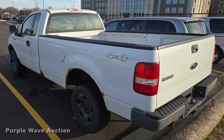 image for item ES2564 2005 Ford F150 pickup truck
