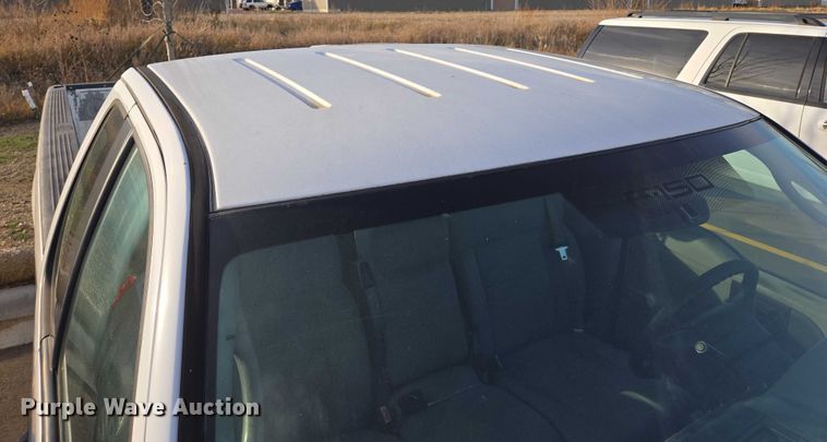 image for item ES2564 2005 Ford F150 pickup truck