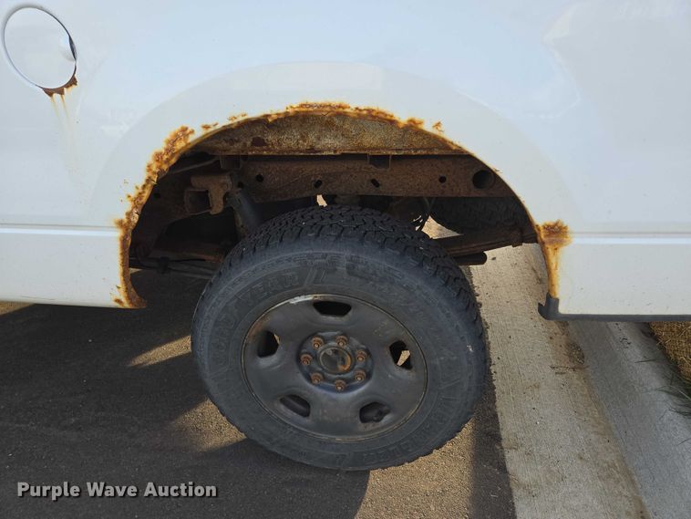 image for item ES2564 2005 Ford F150 pickup truck