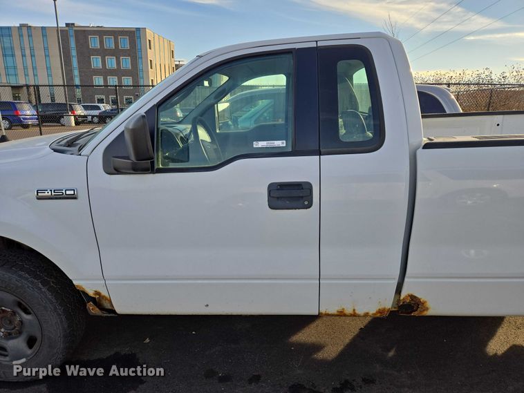 image for item ES2564 2005 Ford F150 pickup truck