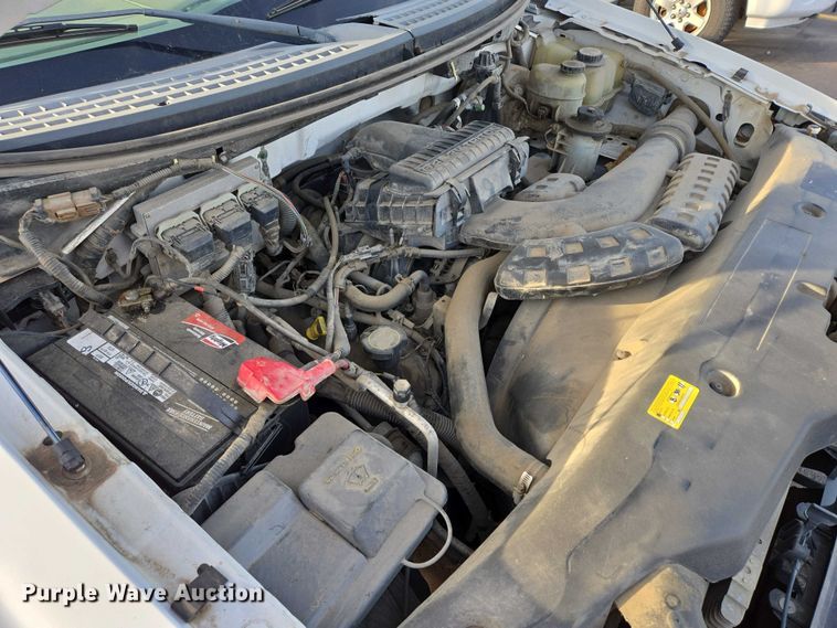 image for item ES2564 2005 Ford F150 pickup truck