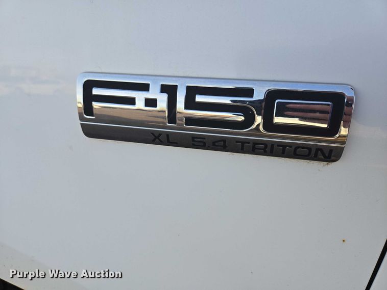 image for item ES2564 2005 Ford F150 pickup truck