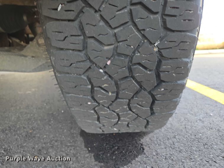 image for item ES2564 2005 Ford F150 pickup truck