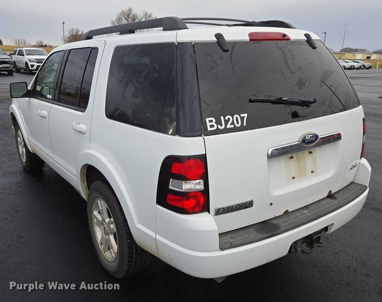 image for item ES2565 2010 Ford Explorer SUV