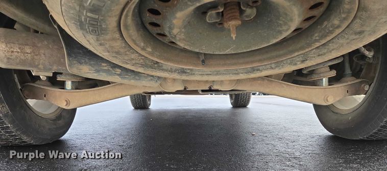 image for item ES2565 2010 Ford Explorer SUV