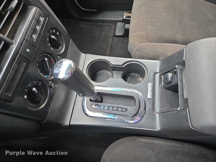 image for item ES2565 2010 Ford Explorer SUV