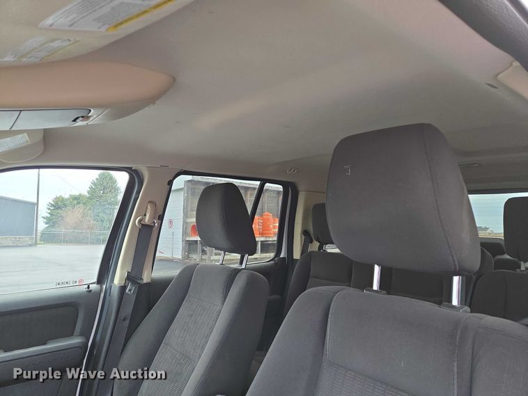 image for item ES2565 2010 Ford Explorer SUV