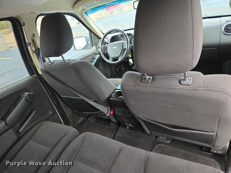 image for item ES2565 2010 Ford Explorer SUV