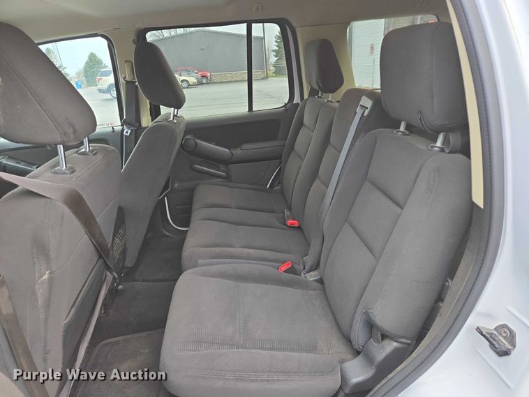 image for item ES2565 2010 Ford Explorer SUV