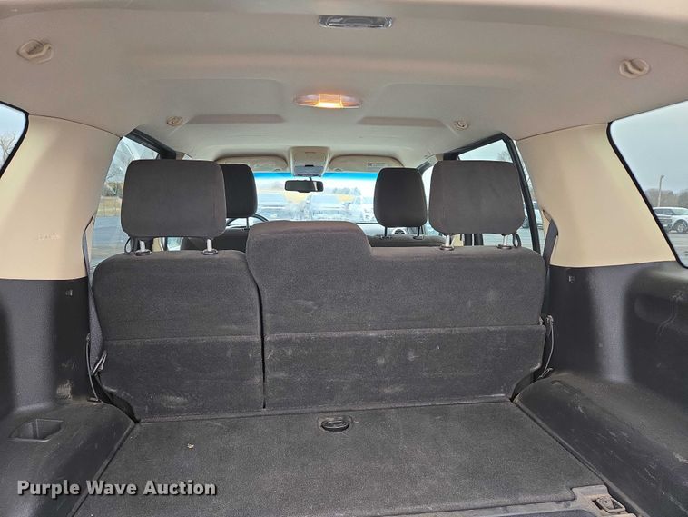 image for item ES2565 2010 Ford Explorer SUV