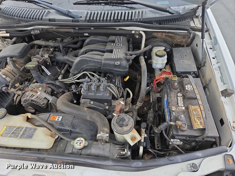 image for item ES2565 2010 Ford Explorer SUV