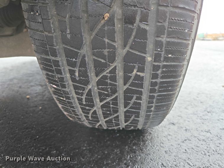 image for item ES2565 2010 Ford Explorer SUV