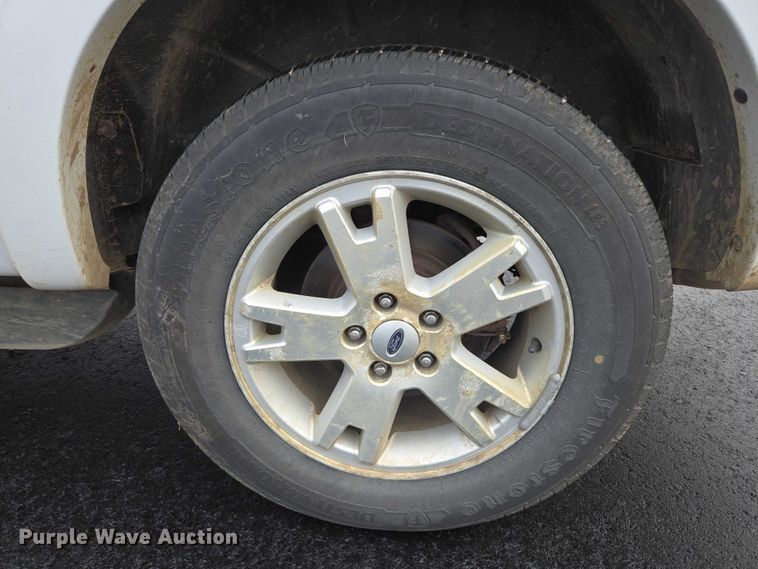 image for item ES2565 2010 Ford Explorer SUV