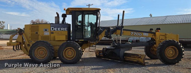 MOTOCONFORMADORA JOHN DEERE 770D 2006