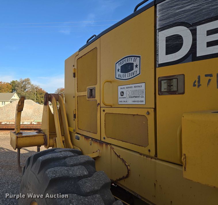 image for item ET5244 2006 John Deere 770D motor grader