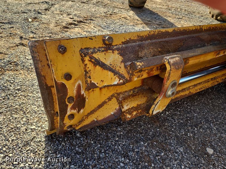 image for item ET5244 2006 John Deere 770D motor grader