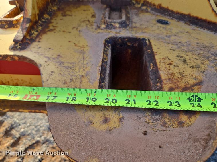 image for item ET5244 2006 John Deere 770D motor grader