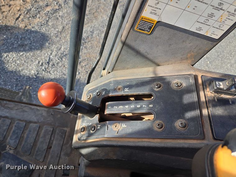 image for item ET5244 2006 John Deere 770D motor grader