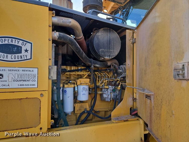 image for item ET5244 2006 John Deere 770D motor grader