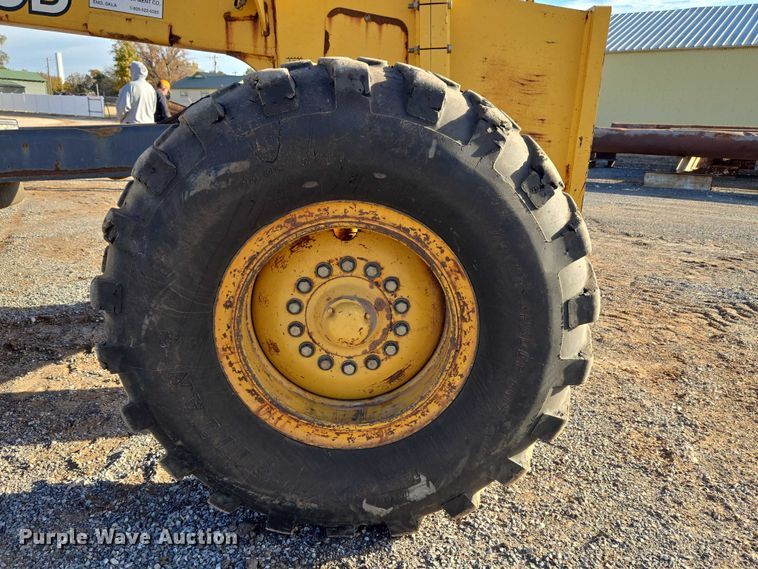 image for item ET5244 2006 John Deere 770D motor grader