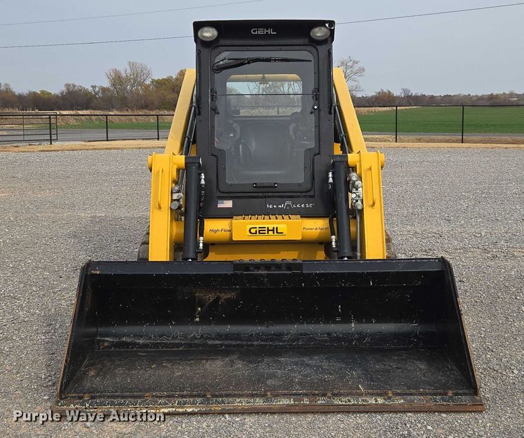 MINI CARGADOR SOBRE ORUGAS 2023 GEHL VT320