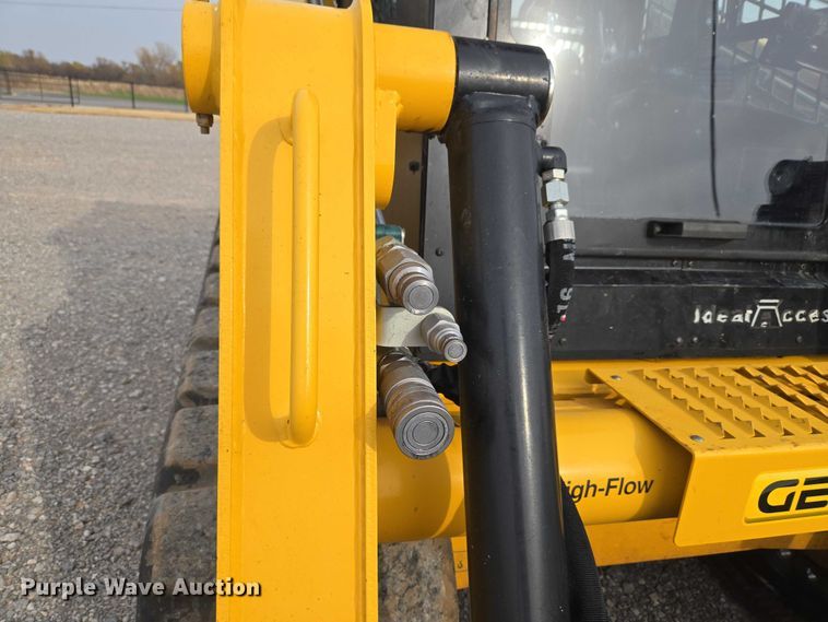 image for item ET5275 2023 Gehl VT320 tracked skid steer loader