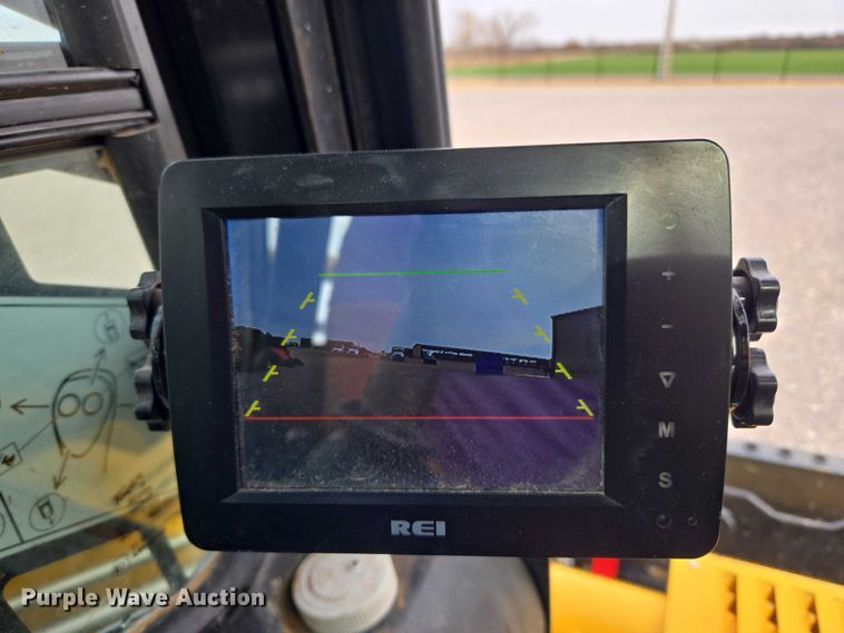 image for item ET5275 2023 Gehl VT320 tracked skid steer loader