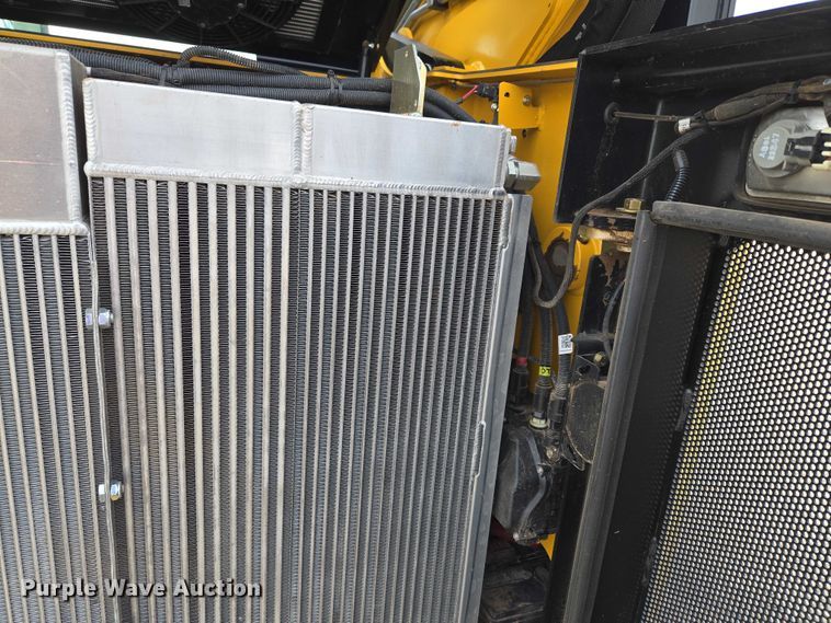 image for item ET5275 2023 Gehl VT320 tracked skid steer loader