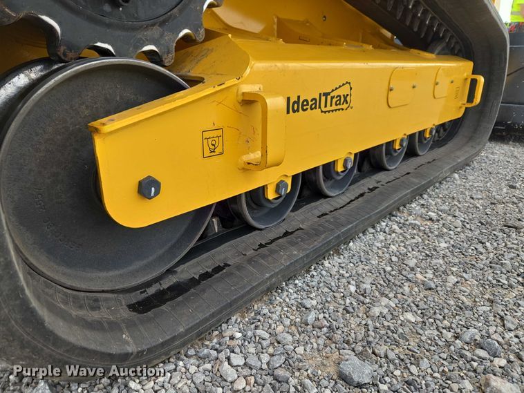 image for item ET5275 2023 Gehl VT320 tracked skid steer loader