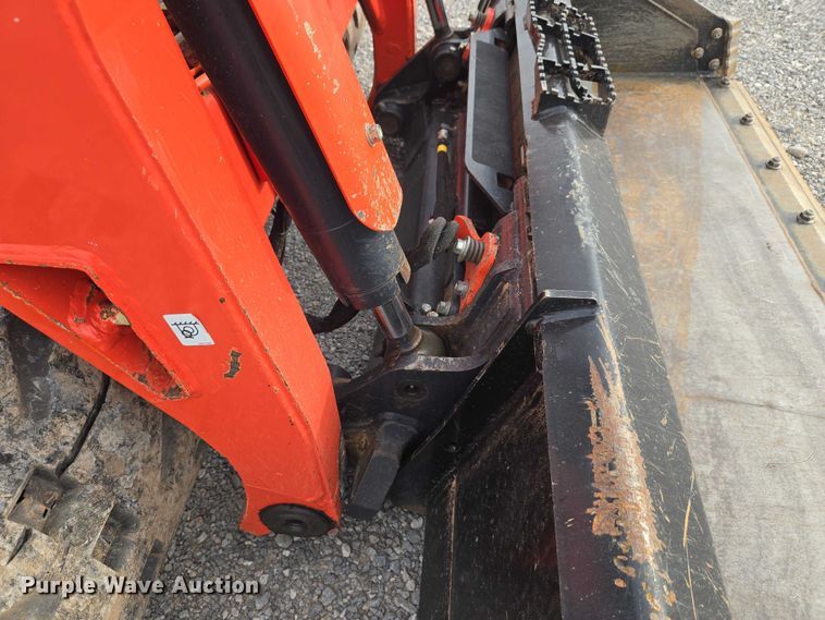 image for item ET5276 2022 Kubota SVL 97-2 tracked skid steer loader