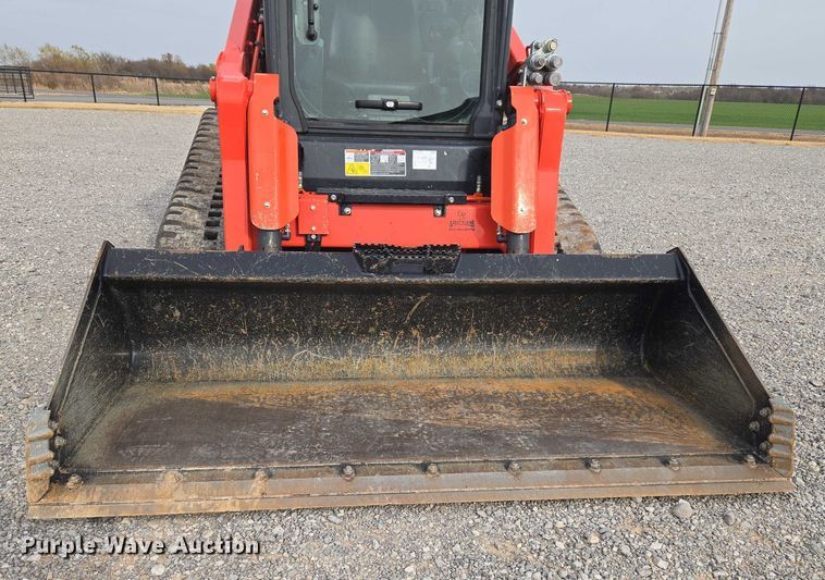 image for item ET5276 2022 Kubota SVL 97-2 tracked skid steer loader