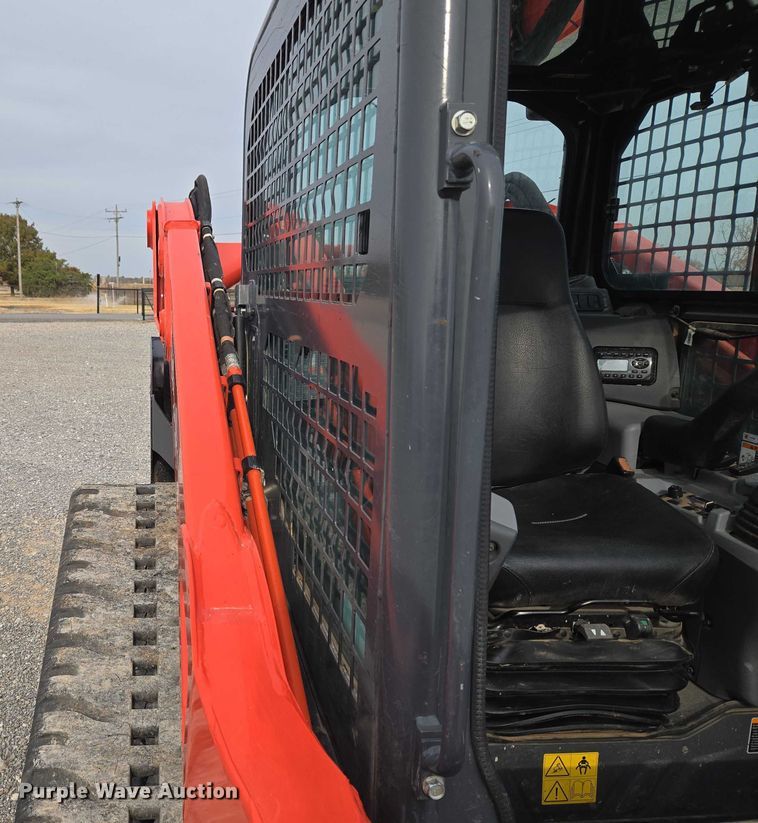 image for item ET5276 2022 Kubota SVL 97-2 tracked skid steer loader