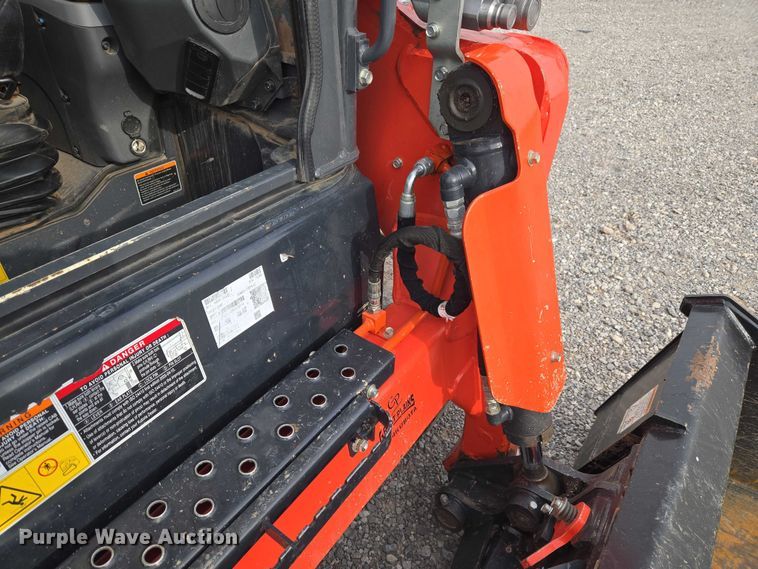 image for item ET5276 2022 Kubota SVL 97-2 tracked skid steer loader