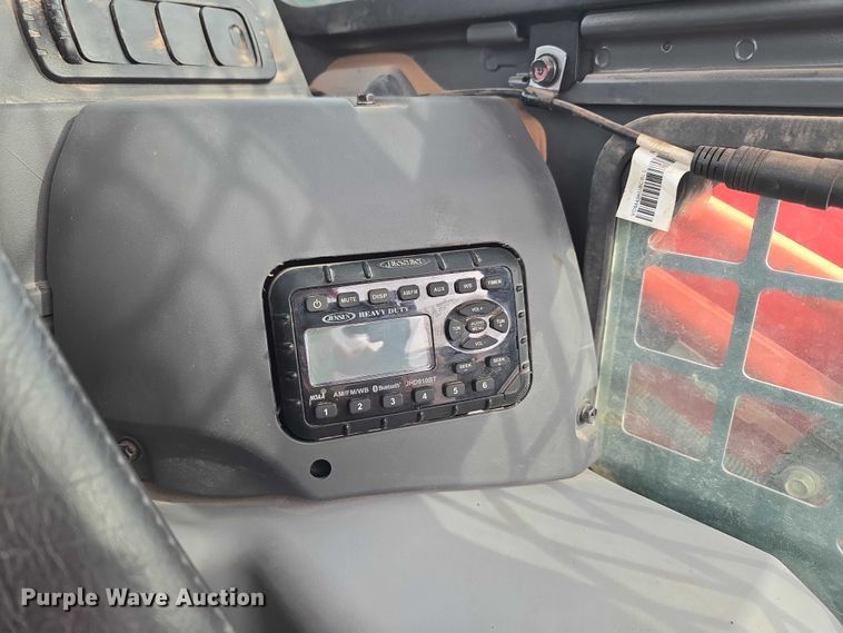 image for item ET5276 2022 Kubota SVL 97-2 tracked skid steer loader