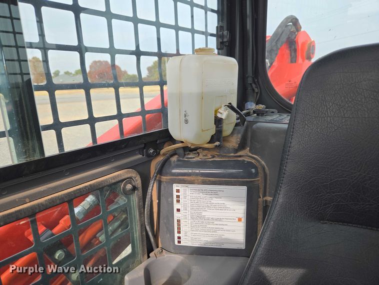 image for item ET5276 2022 Kubota SVL 97-2 tracked skid steer loader