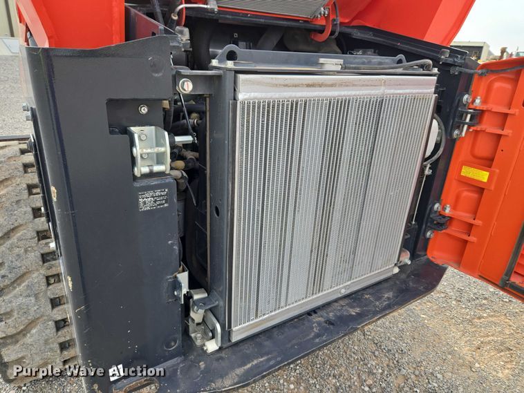 image for item ET5276 2022 Kubota SVL 97-2 tracked skid steer loader