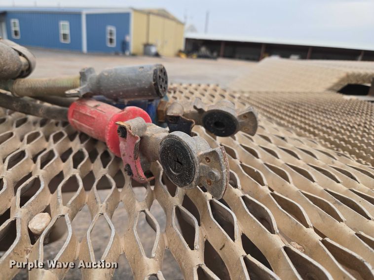 image for item ET5283 1995 Peterbilt 378 semi truck