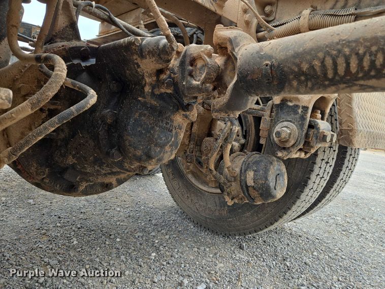 image for item ET5283 1995 Peterbilt 378 semi truck