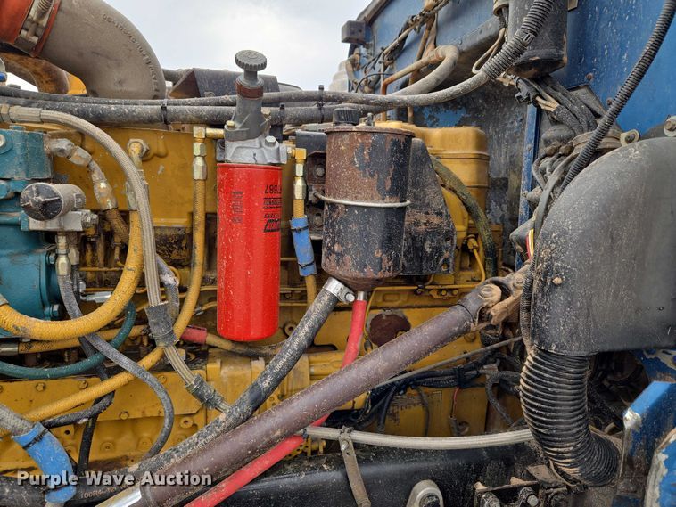 image for item ET5283 1995 Peterbilt 378 semi truck