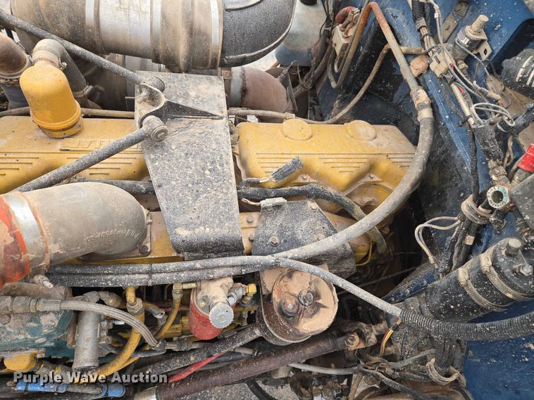 image for item ET5283 1995 Peterbilt 378 semi truck