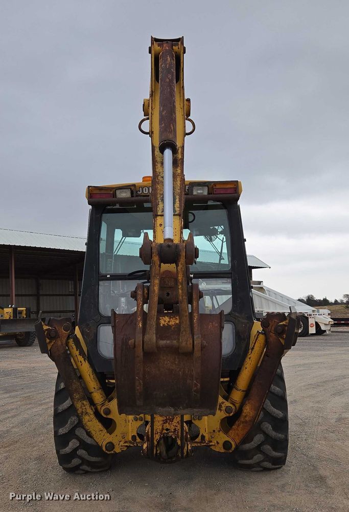 image for item ET5284 1996 John Deere 310D backhoe