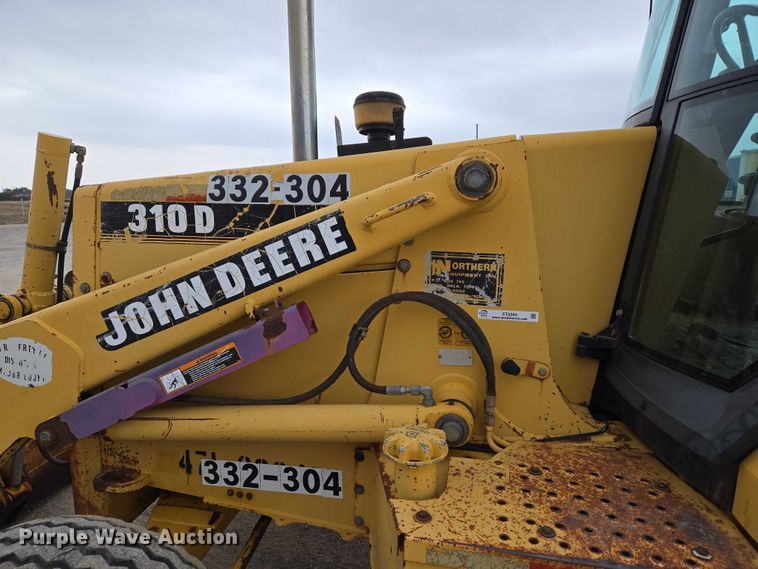 image for item ET5284 1996 John Deere 310D backhoe